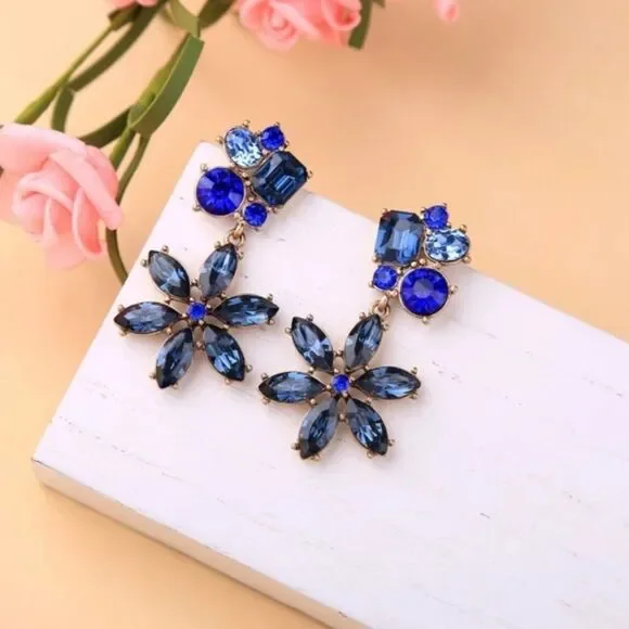 Blue Flower Crystal Vintage Gold Dangle Statement Earrings - Picture 4 of 4